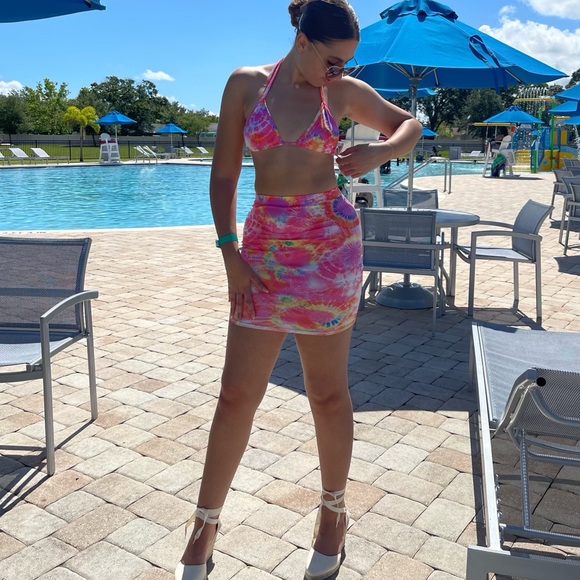 🔥. Brand New! Bikini Top Bodycon Mini Set 🔥💕 - Picture 4 of 7